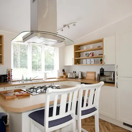 Lodge Hollicarrs - Woodland York