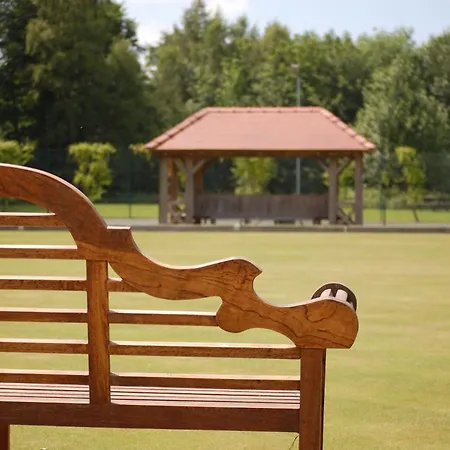 Hollicarrs - Woodland Lodge *