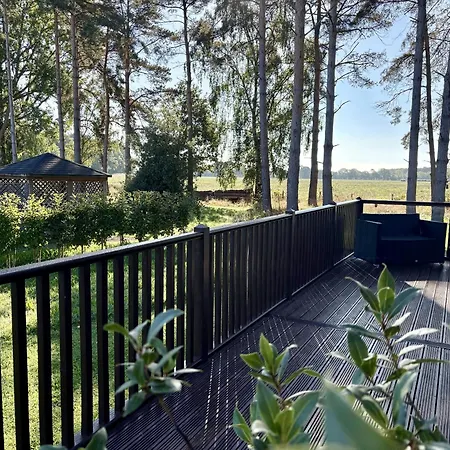 Hollicarrs - Woodland Lodge