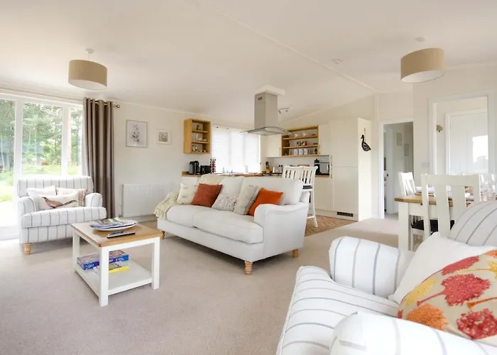 Hollicarrs - Woodland Lodge York